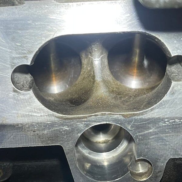 Intak Cleaning walnut shell blasting intake ports VW Golf GTI 2.0