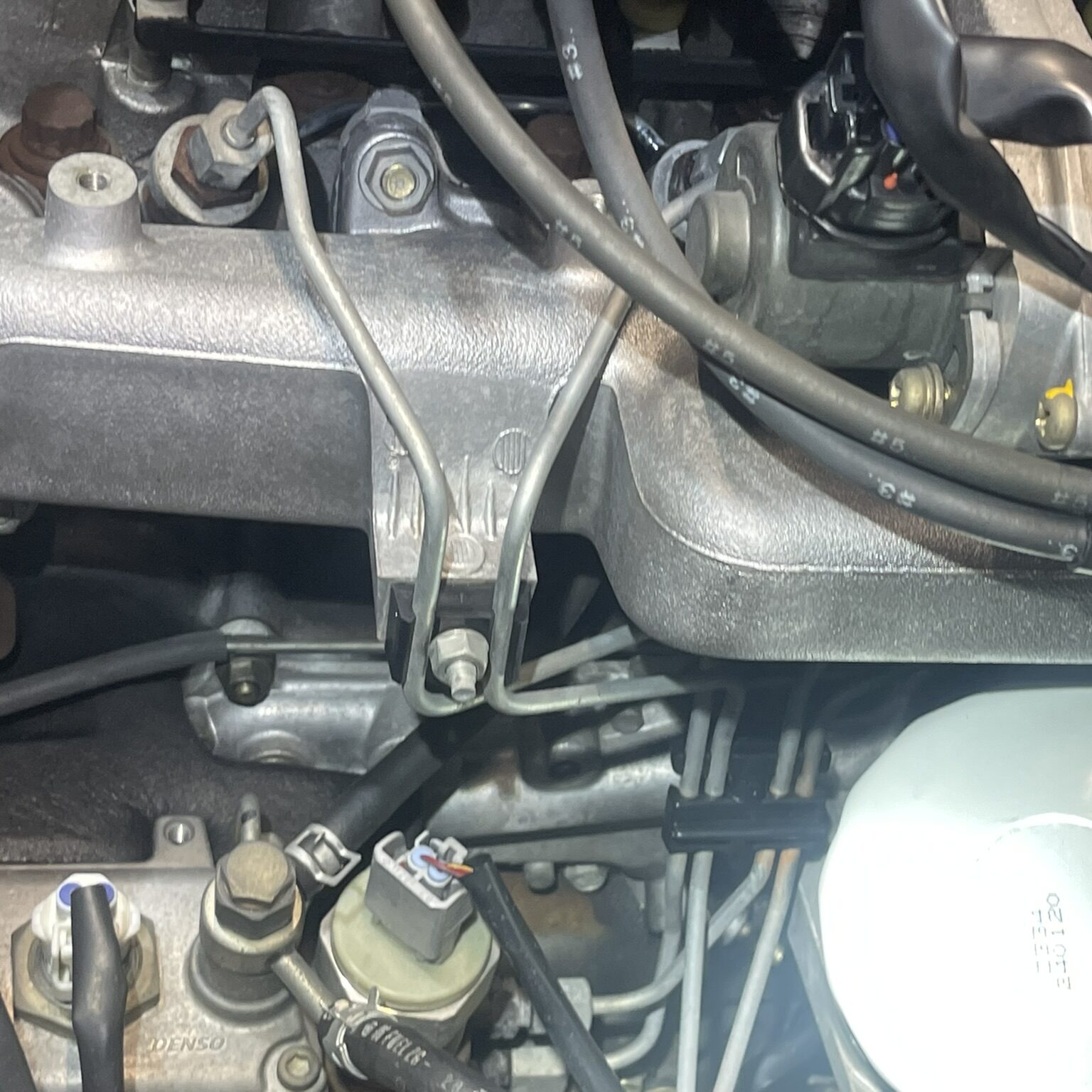 All clean and being put back together Toyota Hilux 1KD