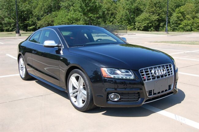 Audi S5 V8 Intake Carbon Cleaning Gallery
