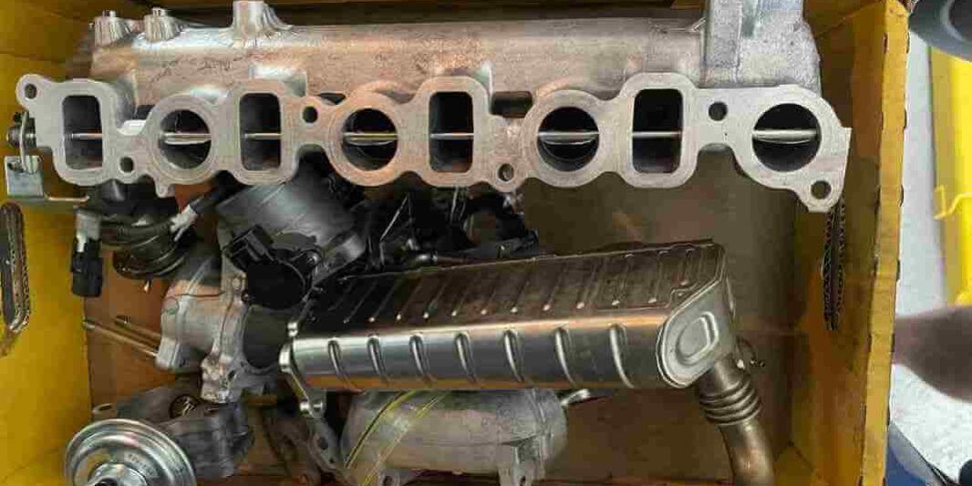 Intake Port Carbon Removal – Restore Your Engine’s Performance